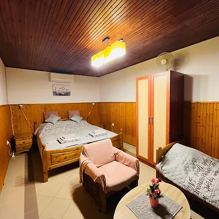 דירה Flower Tisza Vendeghaz *