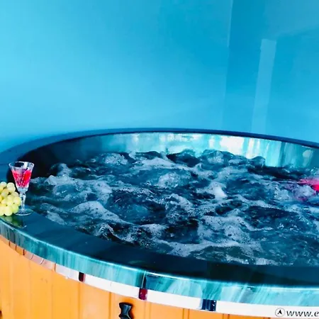 Flower Tisza Vendeghaz דירה *