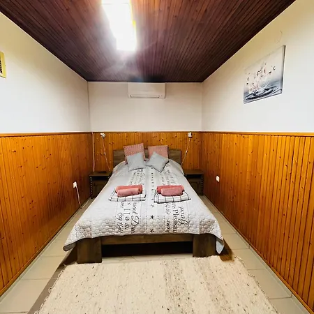 Flower Tisza Vendeghaz דירה Tiszafüred